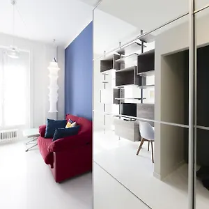 https://heart-milan-apartments-duomo-sanbarnaba.italymilanhotels.net